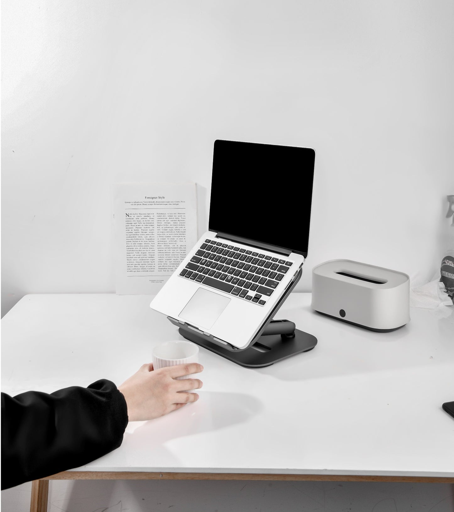 100F Laptop Stand